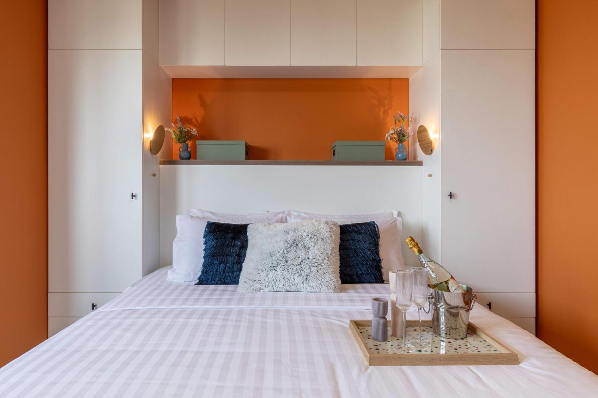 Apartamento Playful & Bright 1Br Near The Faculty Of Law Bucarest Exterior foto